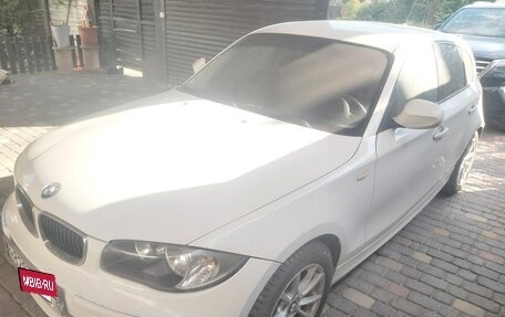 BMW 1 серия, 2010 год, 850 000 рублей, 2 фотография