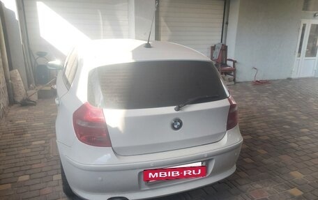 BMW 1 серия, 2010 год, 850 000 рублей, 4 фотография
