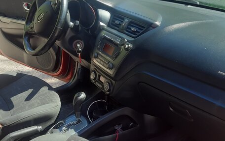 KIA Rio III рестайлинг, 2012 год, 785 000 рублей, 24 фотография
