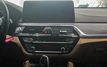 BMW 6 серия, 2022 год, 5 930 000 рублей, 15 фотография