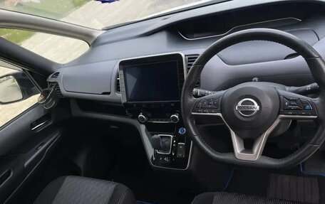 Nissan Serena IV, 2020 год, 2 200 000 рублей, 12 фотография
