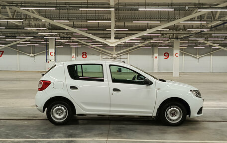 Renault Sandero II рестайлинг, 2018 год, 835 000 рублей, 4 фотография