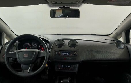 SEAT Ibiza IV рестайлинг 2, 2013 год, 770 000 рублей, 5 фотография