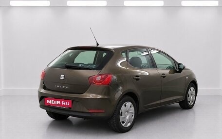SEAT Ibiza IV рестайлинг 2, 2013 год, 770 000 рублей, 4 фотография