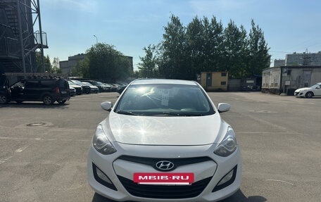 Hyundai i30 II рестайлинг, 2014 год, 829 000 рублей, 2 фотография