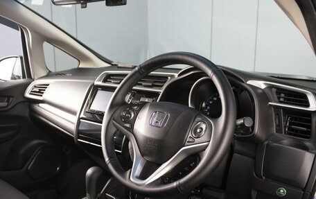 Honda Fit III, 2018 год, 1 360 000 рублей, 11 фотография