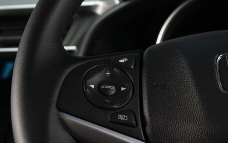 Honda Fit III, 2018 год, 1 360 000 рублей, 14 фотография