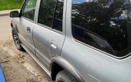 KIA Sportage IV рестайлинг, 2003 год, 250 000 рублей, 1 фотография