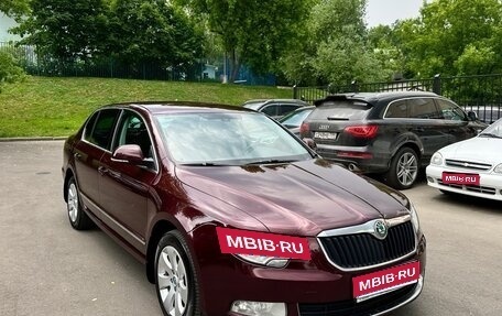 Skoda Superb III рестайлинг, 2012 год, 1 095 000 рублей, 1 фотография