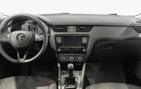 Skoda Octavia, 2019 год, 1 869 658 рублей, 6 фотография