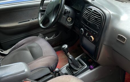 KIA Sportage IV рестайлинг, 2003 год, 250 000 рублей, 9 фотография