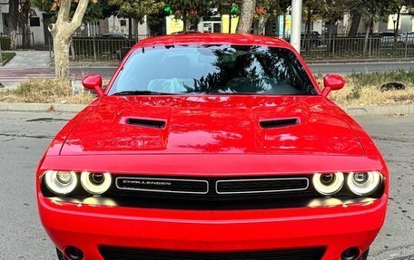 Dodge Challenger III рестайлинг 2, 2023 год, 6 000 000 рублей, 2 фотография