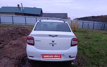Renault Logan II, 2018 год, 250 000 рублей, 2 фотография