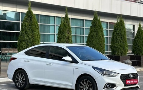 Hyundai Solaris II рестайлинг, 2017 год, 965 000 рублей, 1 фотография