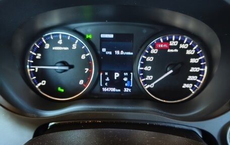 Mitsubishi Outlander III рестайлинг 3, 2019 год, 2 600 000 рублей, 17 фотография