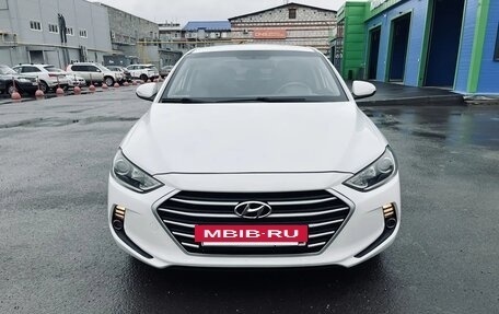 Hyundai Avante, 2017 год, 1 230 000 рублей, 10 фотография