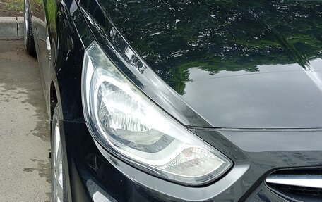 Hyundai Solaris II рестайлинг, 2011 год, 650 000 рублей, 7 фотография