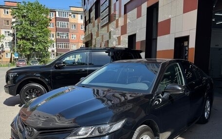 Toyota Camry, 2019 год, 2 300 000 рублей, 2 фотография