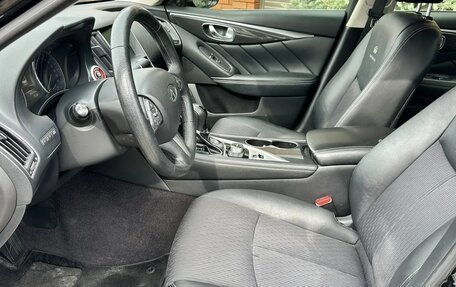 Infiniti Q50 I рестайлинг, 2014 год, 1 570 000 рублей, 12 фотография
