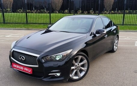 Infiniti Q50 I рестайлинг, 2014 год, 1 570 000 рублей, 3 фотография