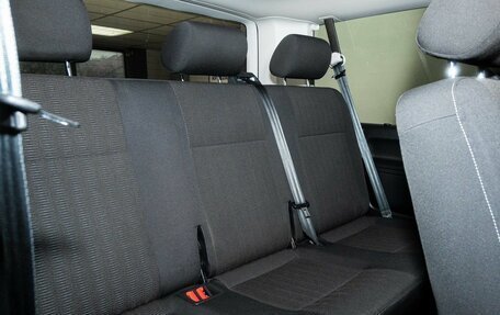 Volkswagen Caravelle T6 рестайлинг, 2018 год, 2 698 000 рублей, 9 фотография