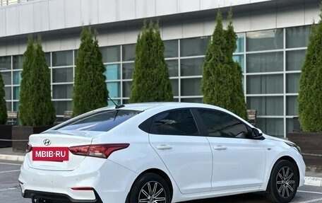 Hyundai Solaris II рестайлинг, 2017 год, 965 000 рублей, 6 фотография