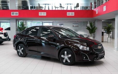 Chevrolet Cruze II, 2013 год, 695 000 рублей, 3 фотография