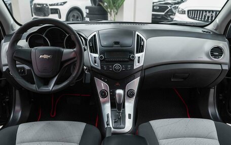 Chevrolet Cruze II, 2013 год, 695 000 рублей, 9 фотография