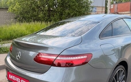 Mercedes-Benz E-Класс, 2019 год, 4 600 000 рублей, 5 фотография