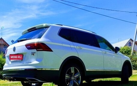 Volkswagen Tiguan II, 2020 год, 3 200 000 рублей, 4 фотография