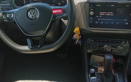Volkswagen Tiguan II, 2020 год, 3 200 000 рублей, 6 фотография