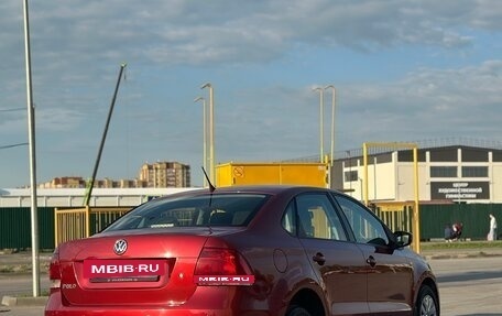 Volkswagen Polo VI (EU Market), 2012 год, 750 000 рублей, 2 фотография