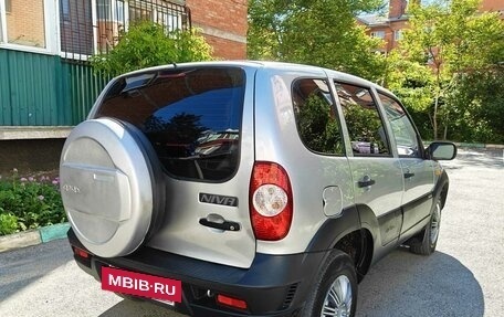 Chevrolet Niva I рестайлинг, 2009 год, 410 000 рублей, 5 фотография