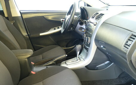 Toyota Corolla, 2011 год, 1 049 000 рублей, 19 фотография
