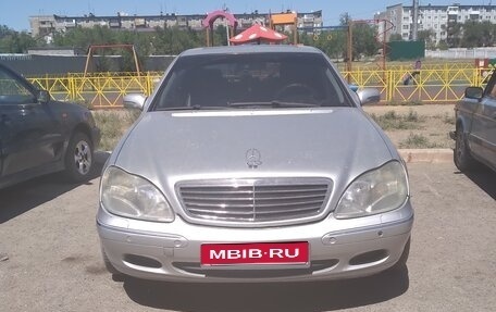 Mercedes-Benz S-Класс, 2001 год, 350 000 рублей, 1 фотография
