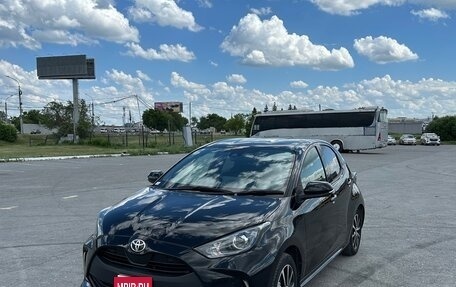 Toyota Yaris, 2021 год, 1 170 000 рублей, 1 фотография