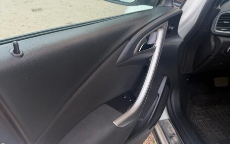 Opel Astra J, 2011 год, 550 000 рублей, 5 фотография