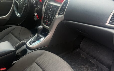 Opel Astra J, 2011 год, 550 000 рублей, 13 фотография