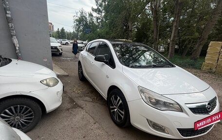 Opel Astra J, 2011 год, 550 000 рублей, 12 фотография