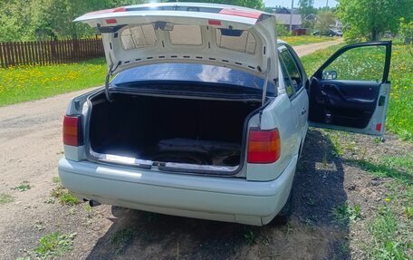 Volkswagen Passat B4, 1994 год, 235 000 рублей, 4 фотография