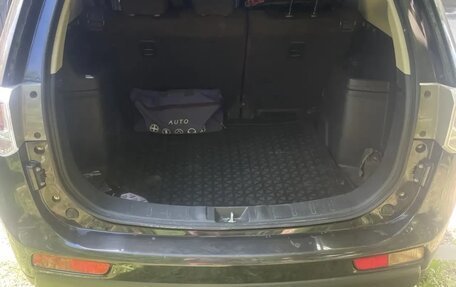 Mitsubishi Outlander III рестайлинг 3, 2012 год, 1 030 000 рублей, 10 фотография