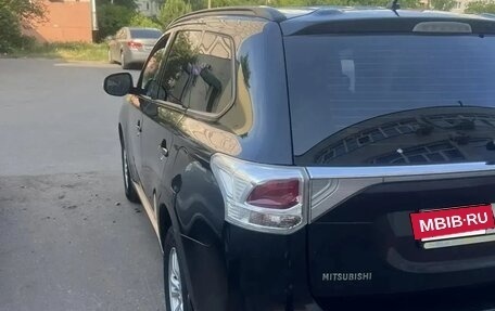 Mitsubishi Outlander III рестайлинг 3, 2012 год, 1 030 000 рублей, 3 фотография