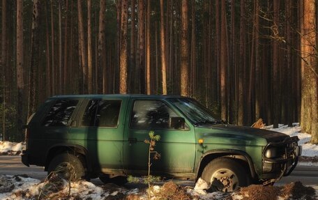 Nissan Terrano II рестайлинг, 1992 год, 400 000 рублей, 17 фотография