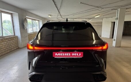Lexus RX IV рестайлинг, 2022 год, 8 990 000 рублей, 5 фотография