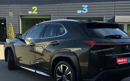Lexus UX I, 2020 год, 4 000 000 рублей, 9 фотография