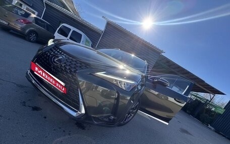 Lexus UX I, 2020 год, 4 000 000 рублей, 2 фотография