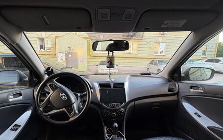 Hyundai Solaris II рестайлинг, 2011 год, 400 000 рублей, 5 фотография
