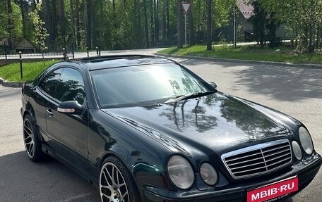 Mercedes-Benz CLK-Класс, 2001 год, 450 000 рублей, 1 фотография