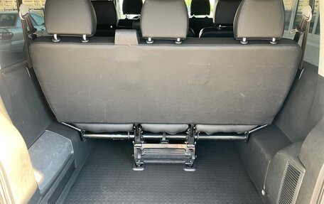 Volkswagen Caravelle T6 рестайлинг, 2017 год, 2 540 000 рублей, 13 фотография