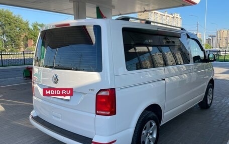 Volkswagen Caravelle T6 рестайлинг, 2017 год, 2 540 000 рублей, 4 фотография